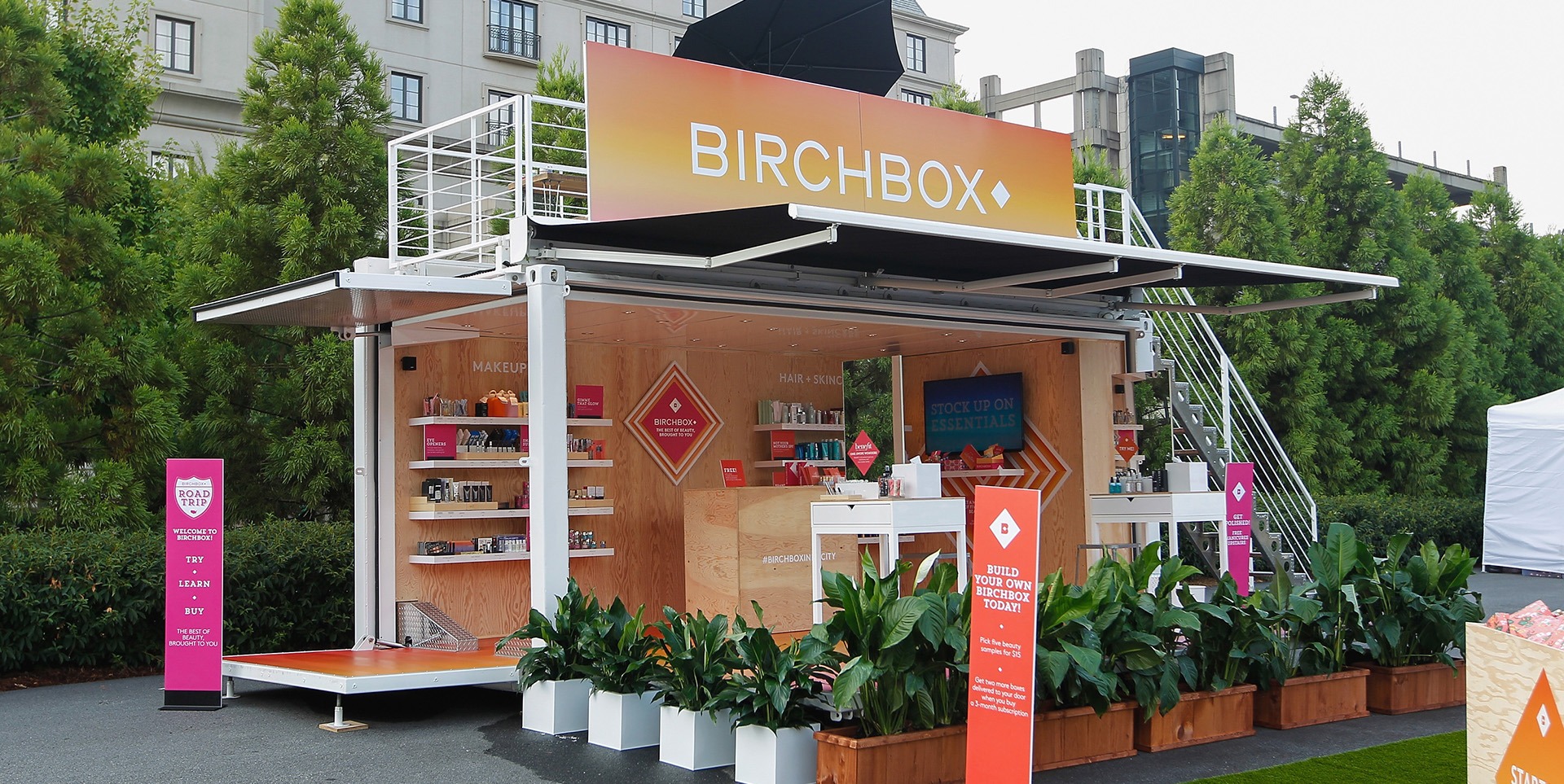 5 Reasons Branded Container Pop-Up Stores Make Killer Marketing